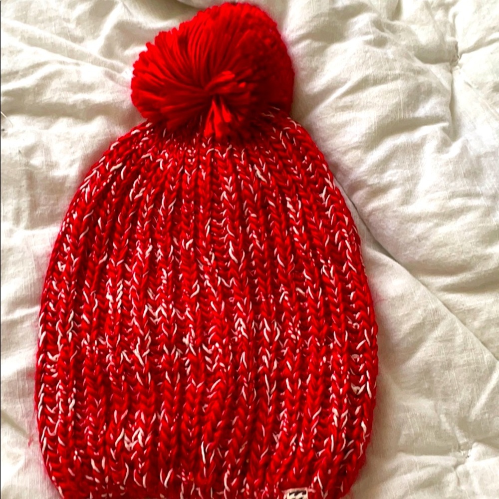 Gently used Billabong hat.